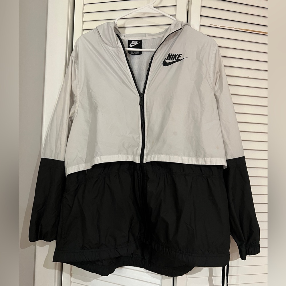 Nike Women's Black and White Windbreaker Jacket